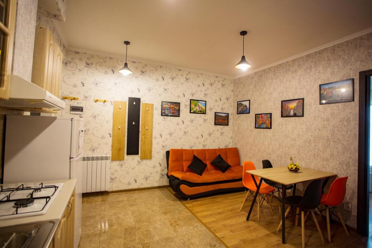 Apartment Art Django Old Avlabari Tbilisi Bagian luar foto