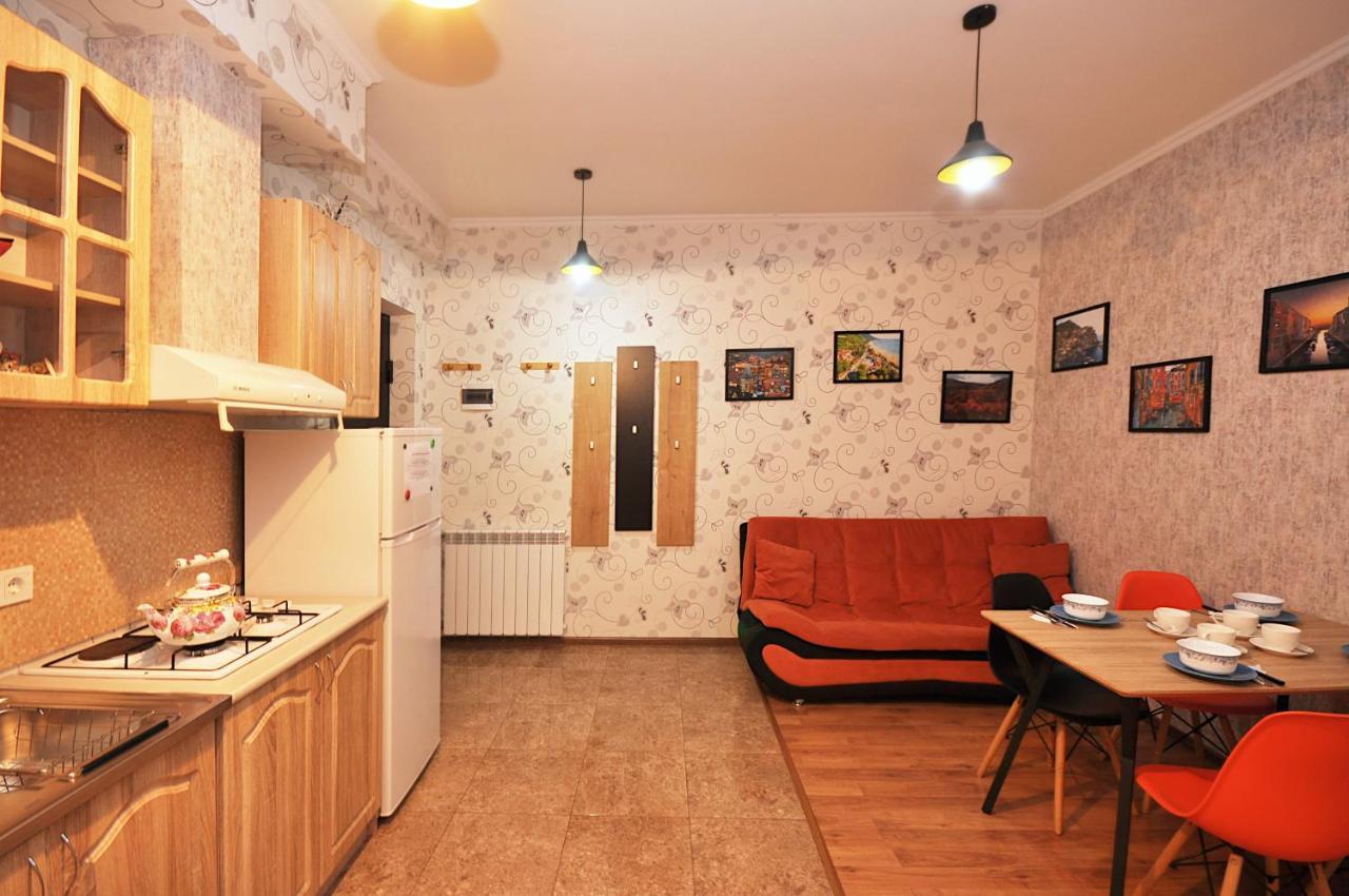 Apartment Art Django Old Avlabari Tbilisi Bagian luar foto